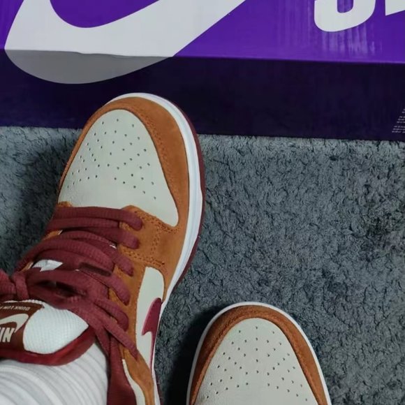 Nike Dunk - Picture 6 of 6